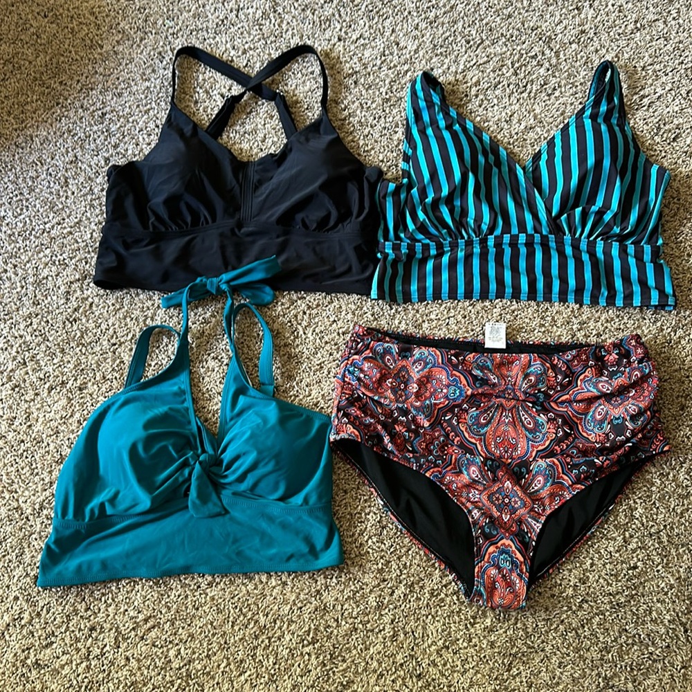 BloomChic swimsuit lot